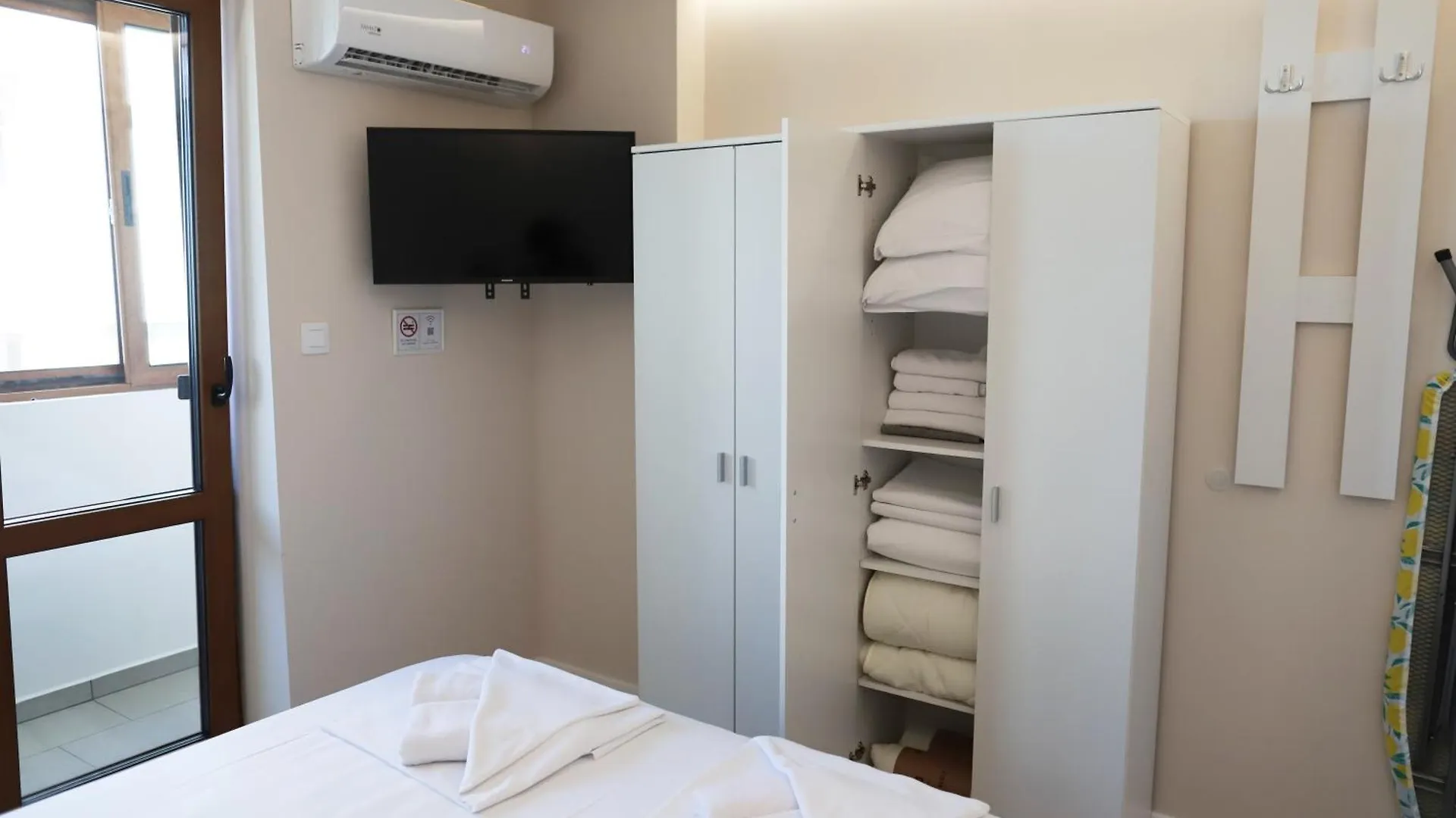 Azur Holiday Burgas - Self Check-In